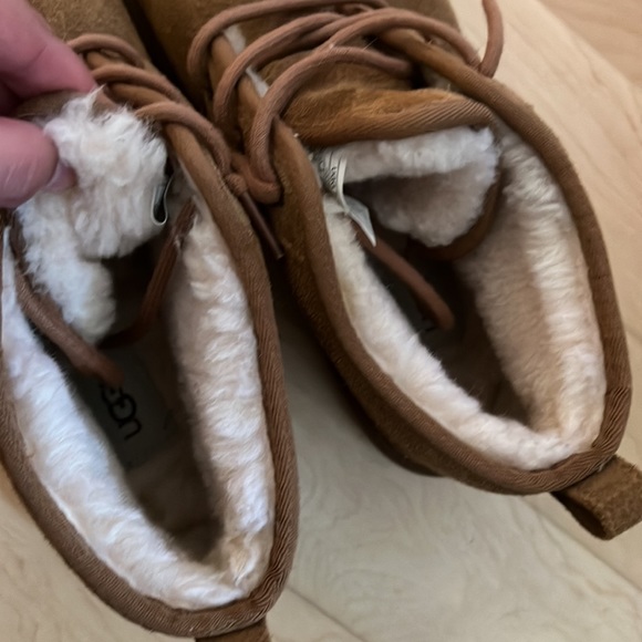 Mens Uggs ankle booties like new young adult wore like 5 times and outgrew. - Picture 5 of 8